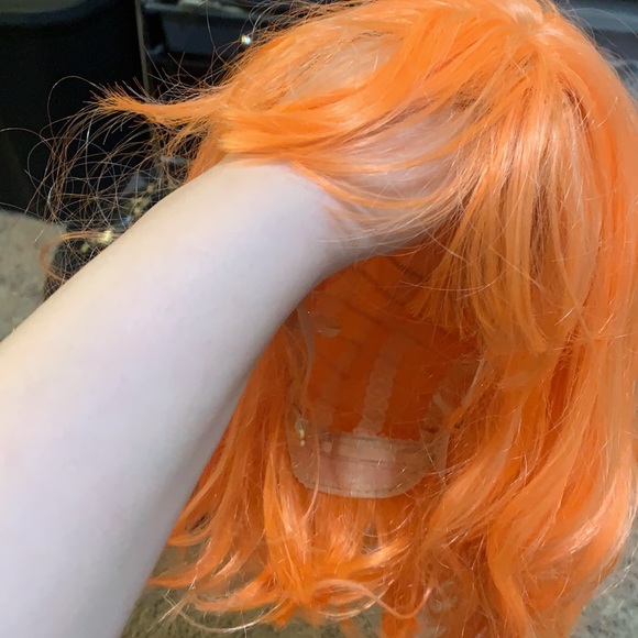 2 short bob wigs - Picture 2 of 7